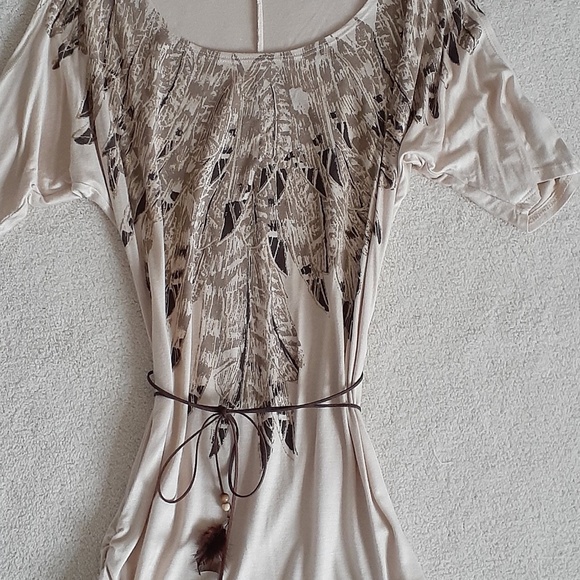 Arden B Feather Cold Shoulder Tunic - Picture 4 of 5